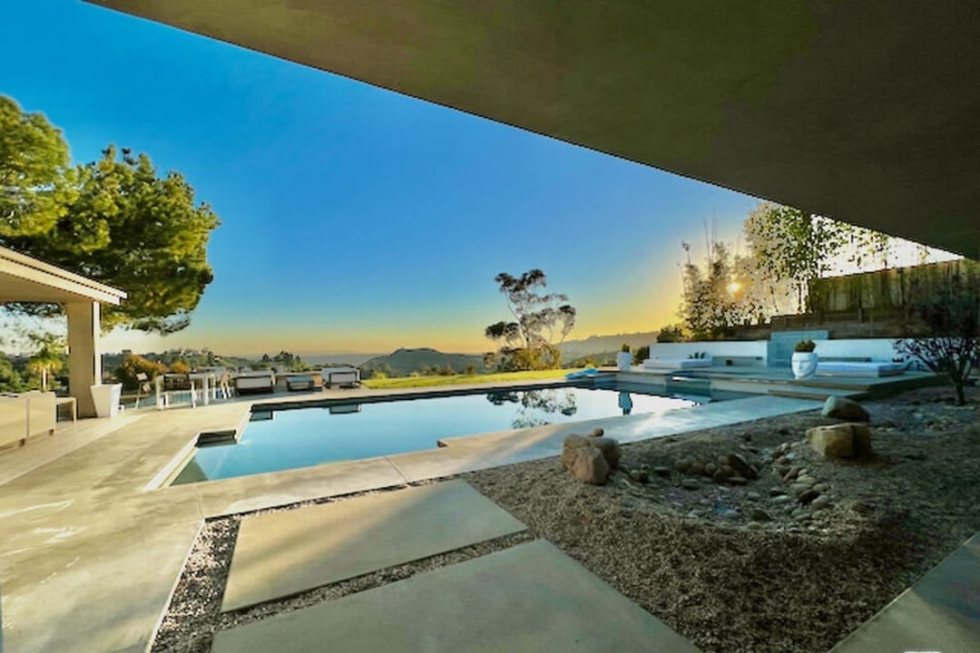 Retreat View