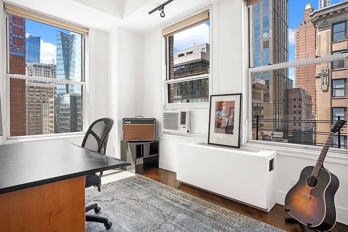 425 Park Ave S APT 16B