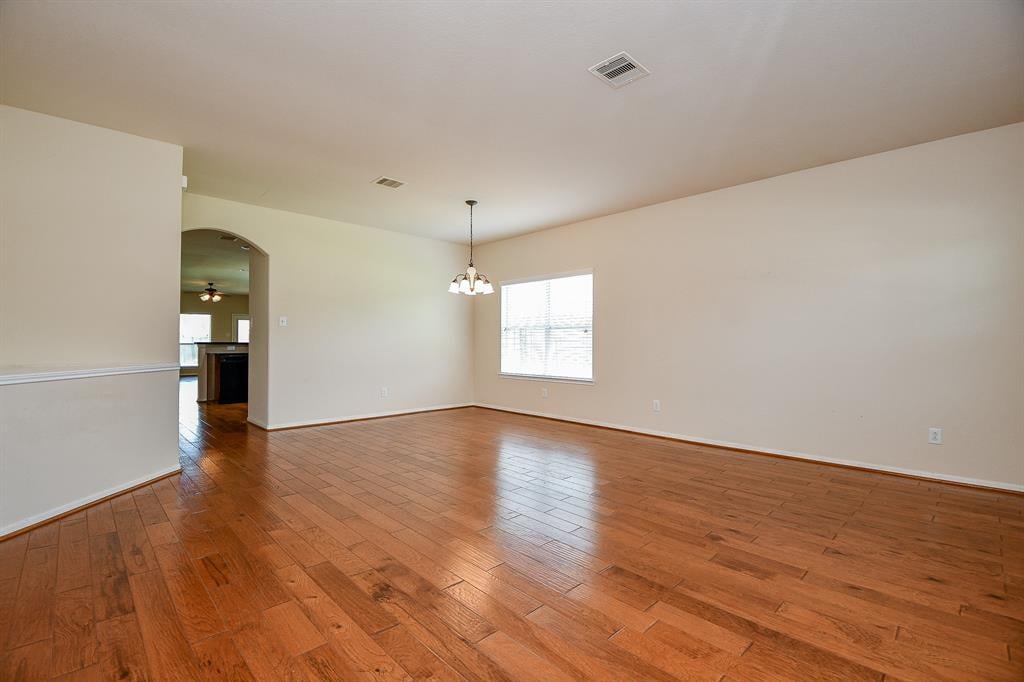 21622 Crest Peak Wy