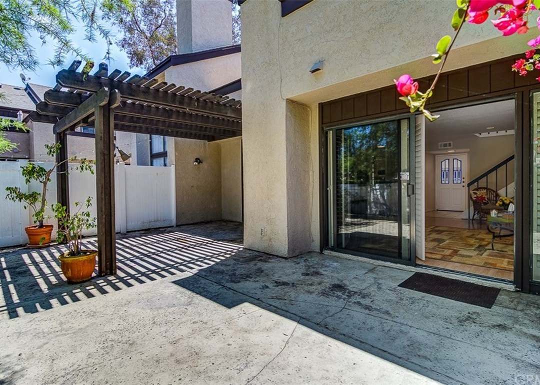 925 Van Ness Ct