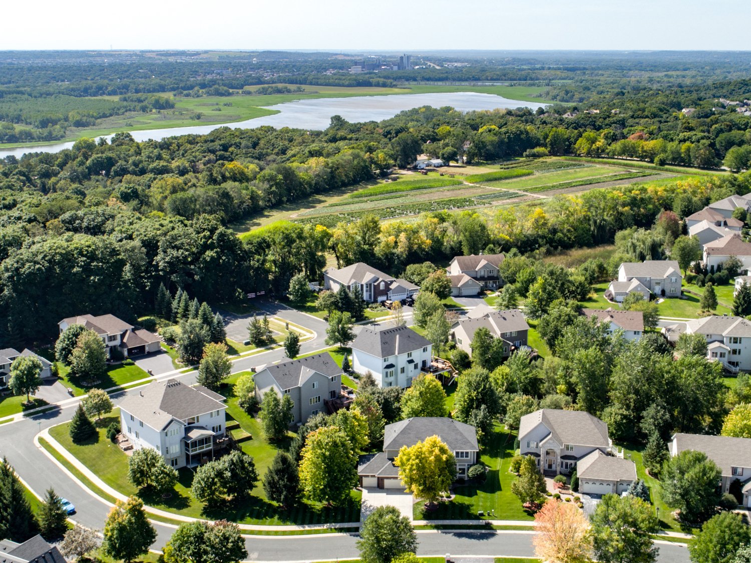 Beautiful 2-Story in Desirable OakParke Estates