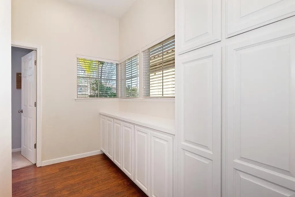 4622 Nassau Ct