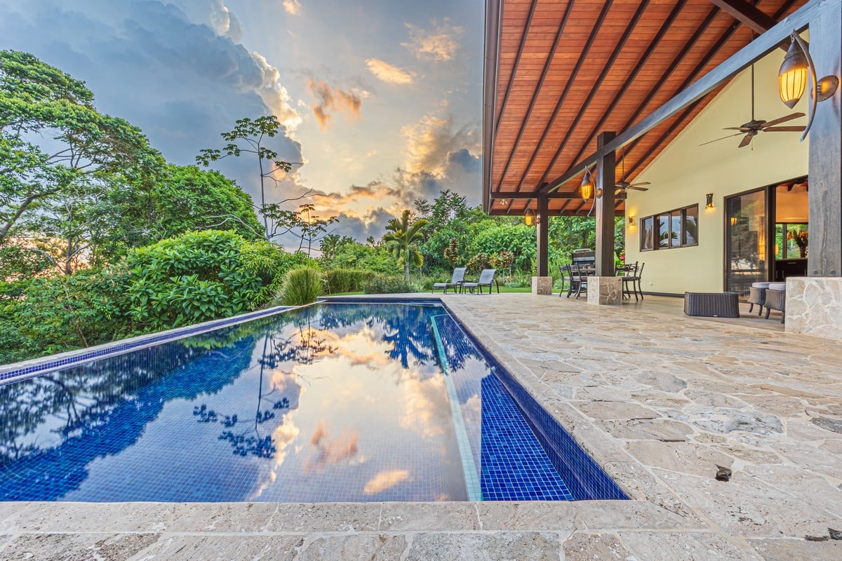 2 ACRES – 2 Bedroom Whales Tale Ocean View Home In Costa Verde Estates Gated Community!!!