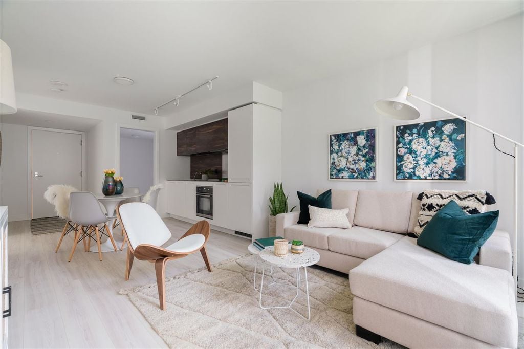1133 Hornby St, #306