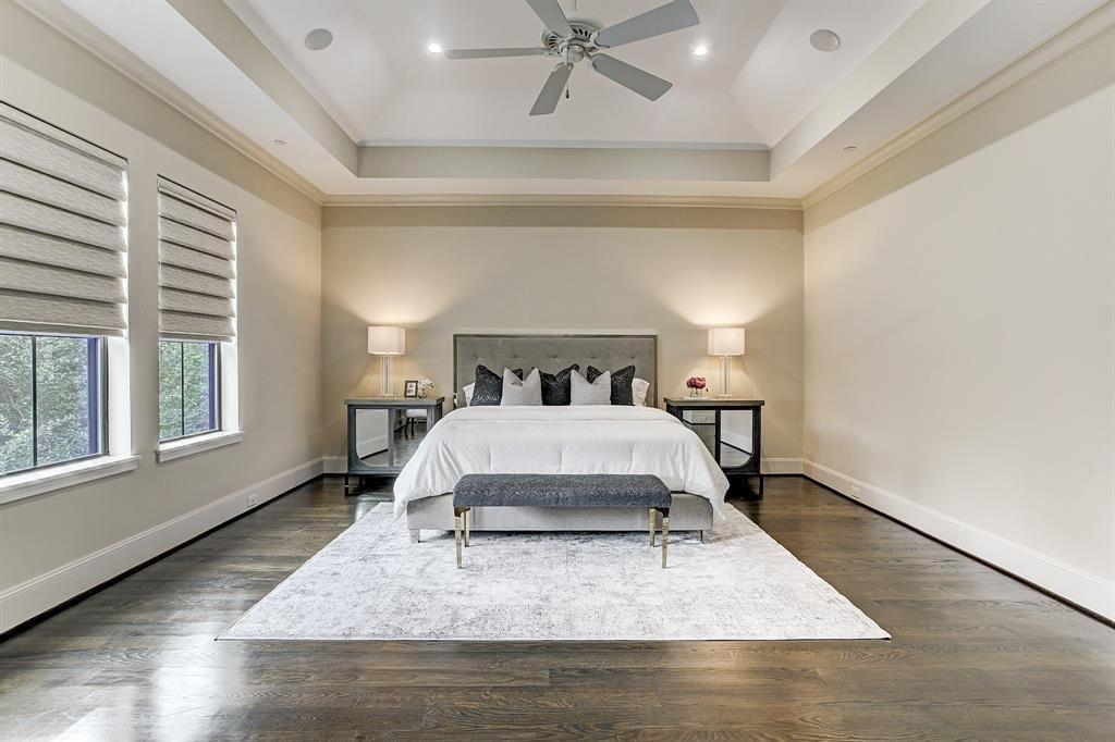 11313 Surrey Oaks Ln