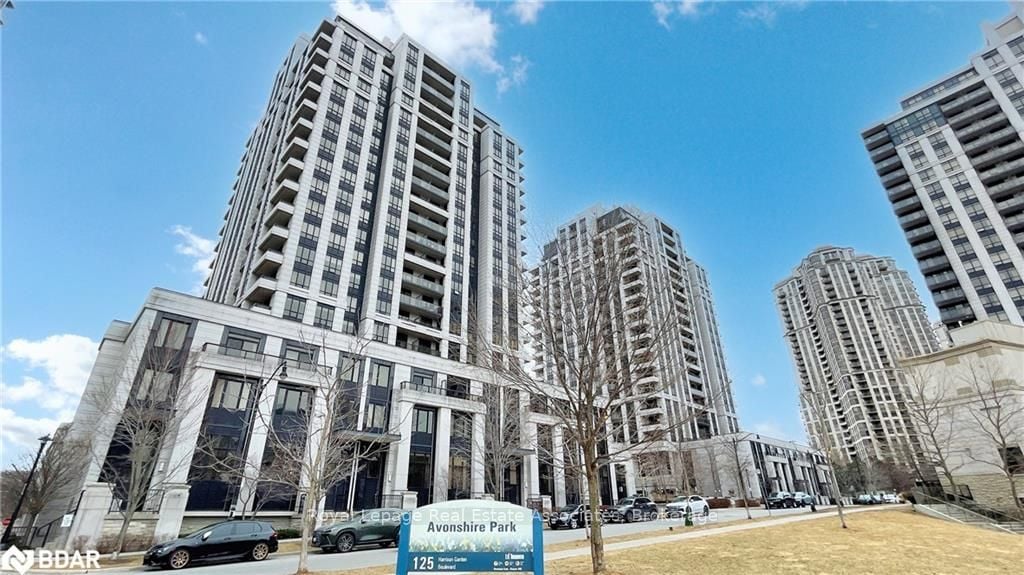 PH IN NORTH YORK'S MOST DESIRABLE NEIGHBOURHOODS