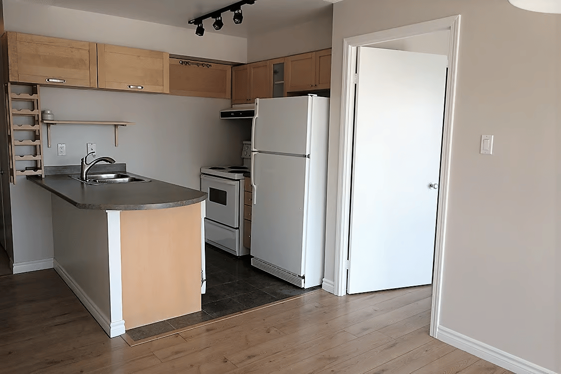 600 Queens Quay W #828