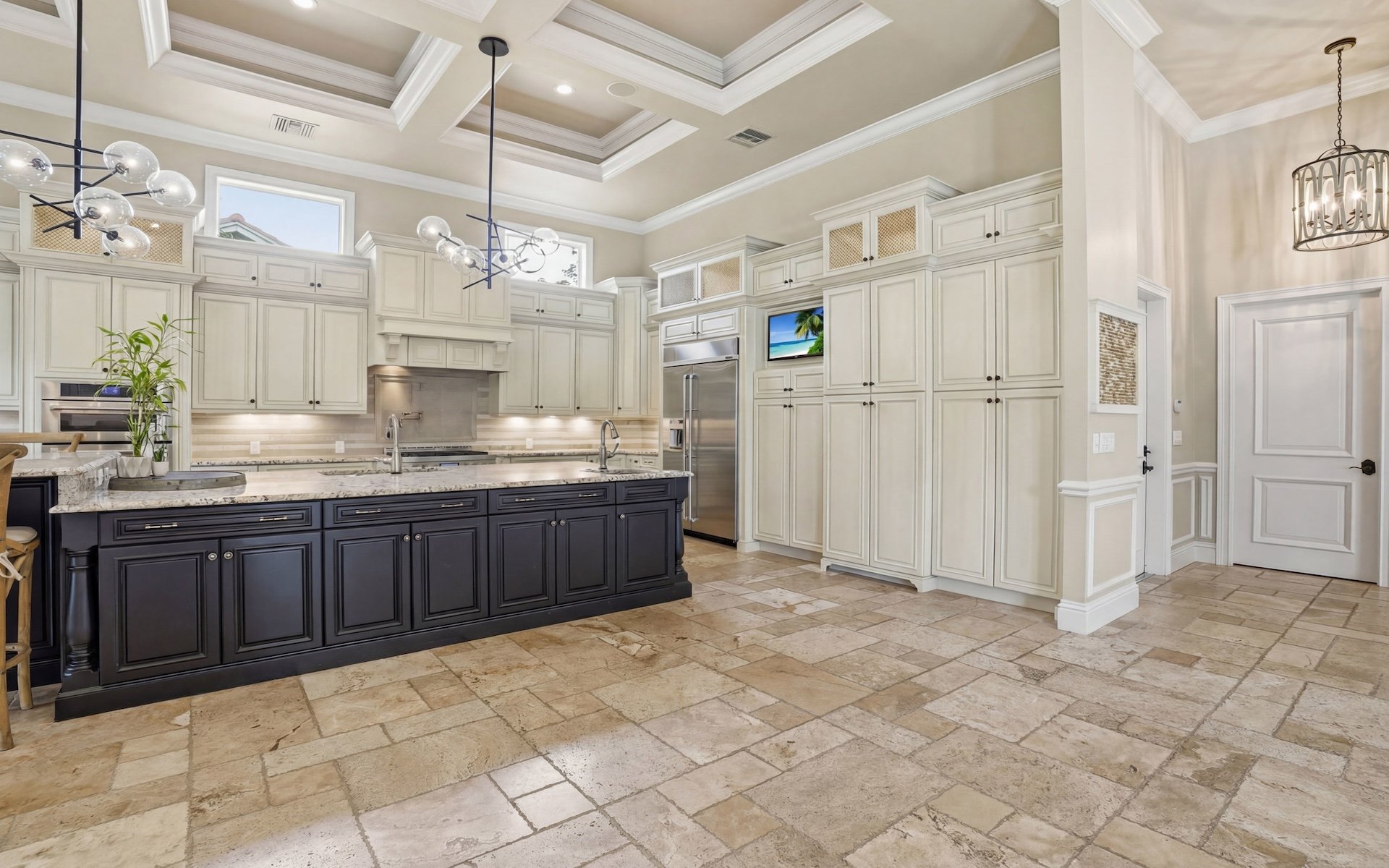 7562 Cordoba Cir