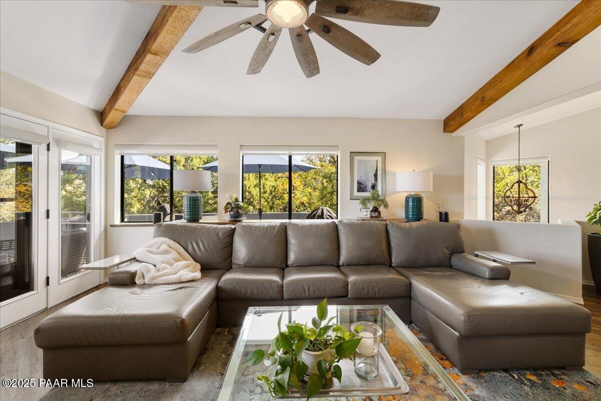 3238 Rainbow Ridge Dr