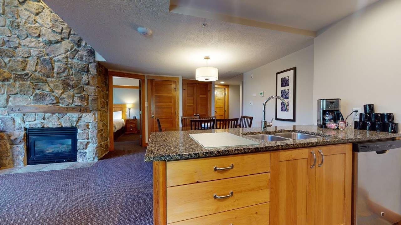 314D-2036 London Lane