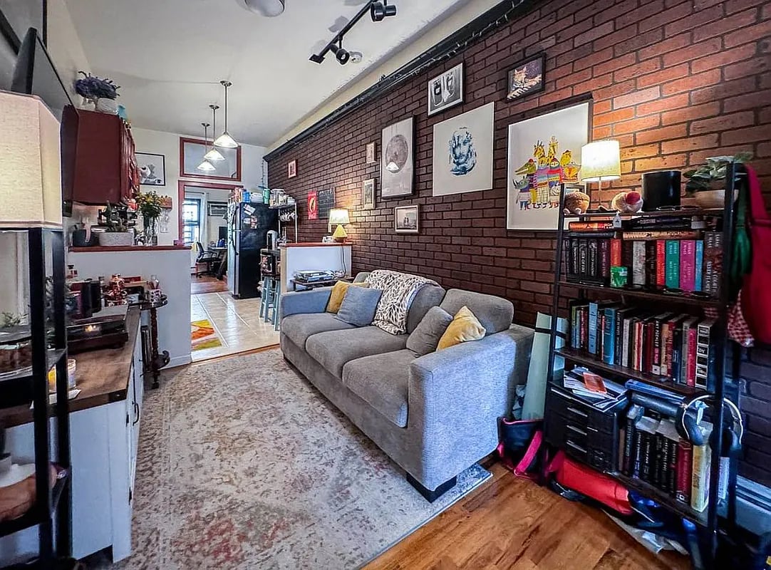 147 Central Avenue 2R