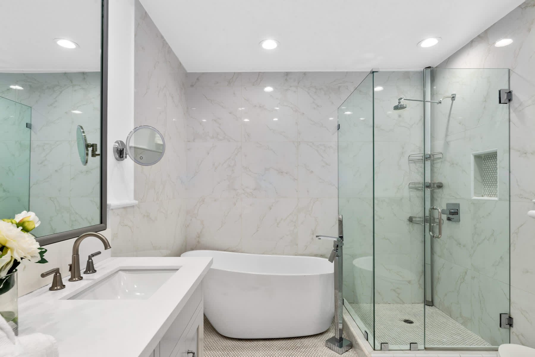 1101 Rexford Dr #103, Pico-Robertson