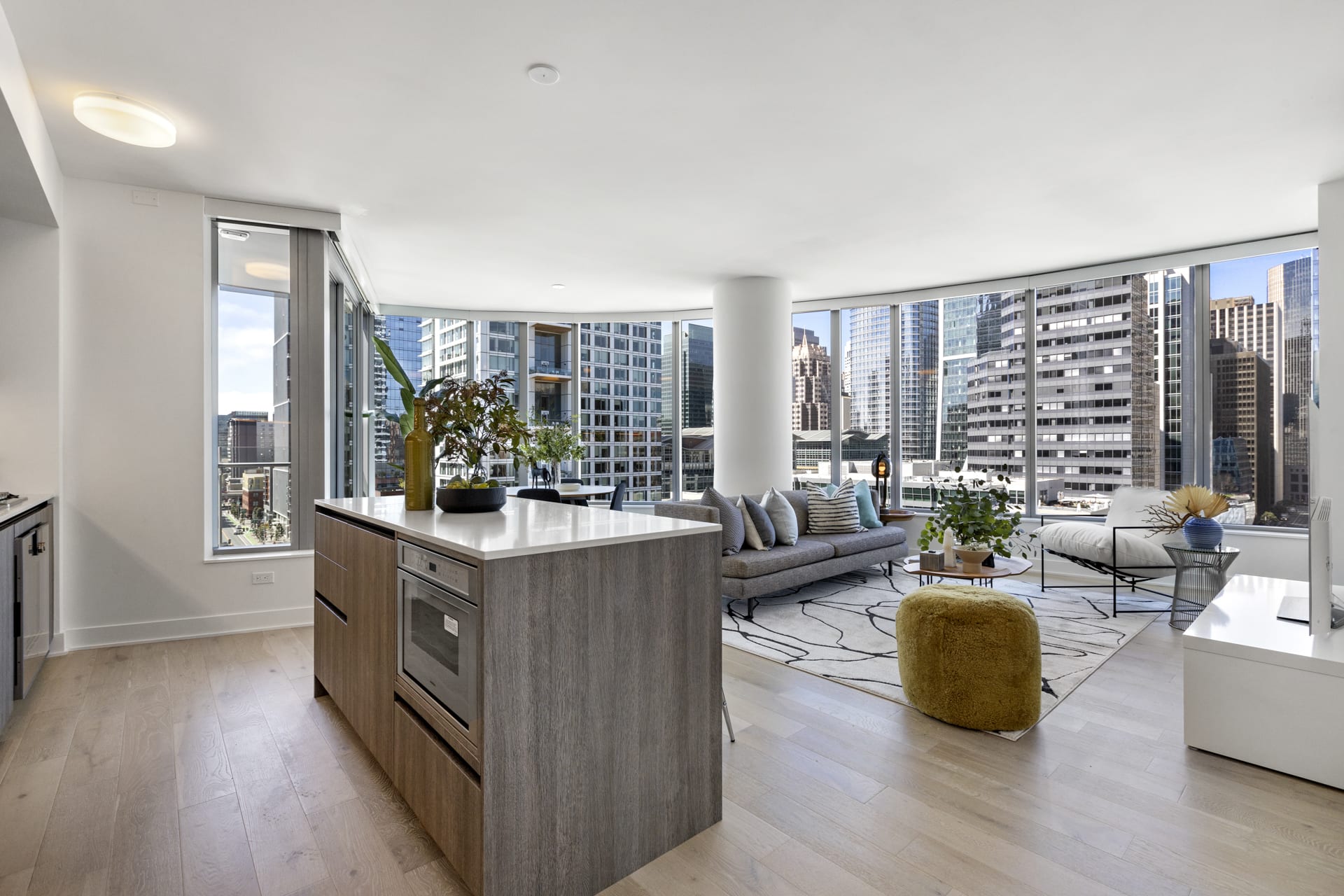 201 Folsom St #15A