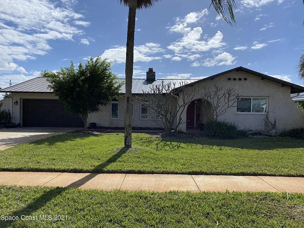 695 Bimini Rd