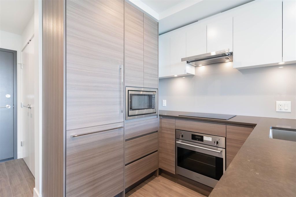 13655 Fraser Hwy, #602