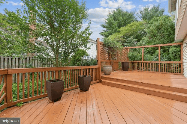 Just listed: 1210 James Rifle Ct in Leesburg Virginia