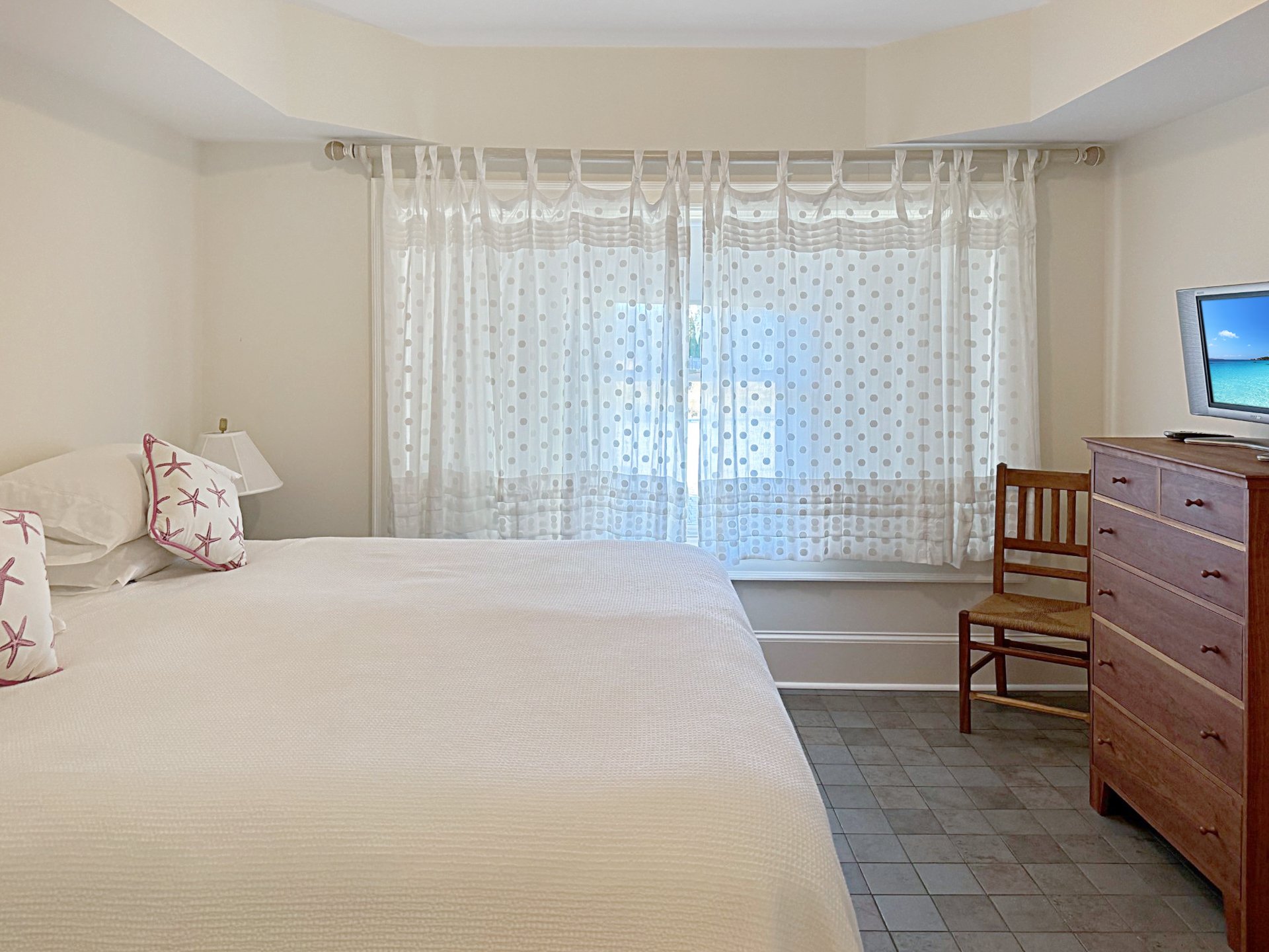 Oceanfront Summer Escape on East Avenue