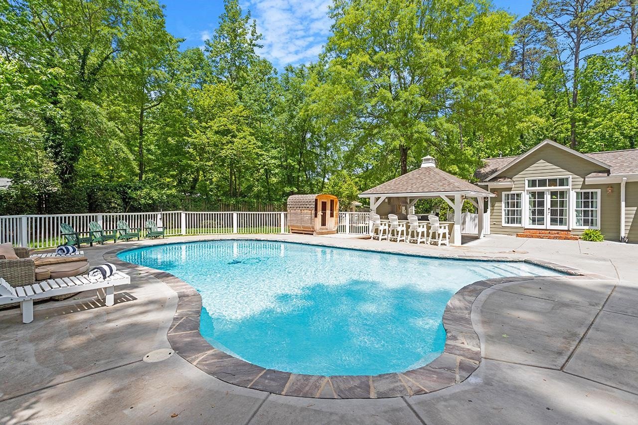 4 Kendall Dr