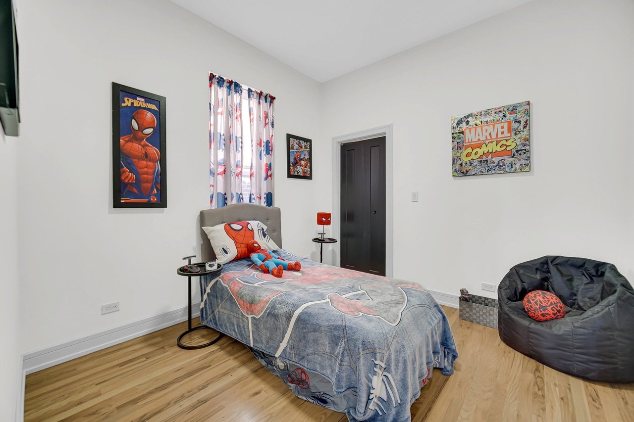 814 E 48th Street