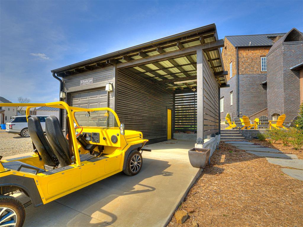 The Agency Oklahoma Listing of the Week: The Pella House at Carlton Landing - Wyatt Poindexter - The Agency Oklahoma