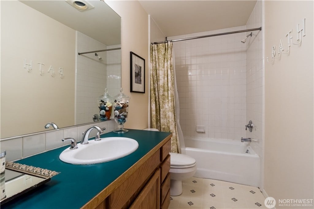 317 Highpoint Place