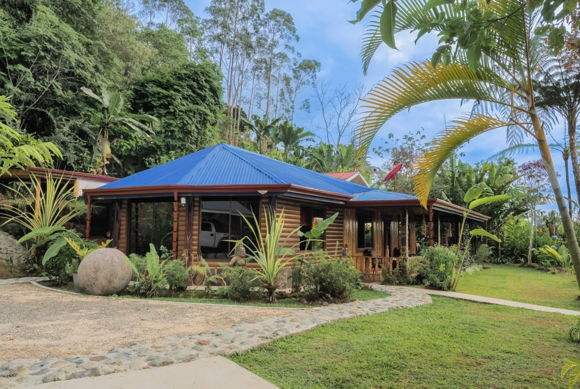 Mountain View Home for Sale in San Isidro | Casa Atlantis Near Reserva Biológica Quebradas