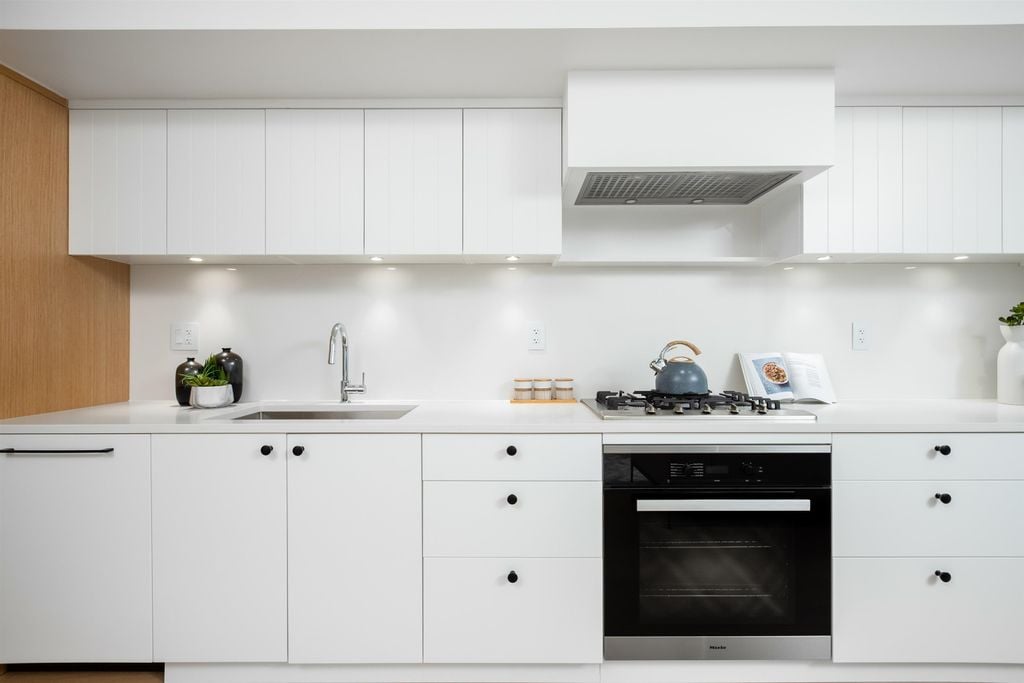 66 W King Edward Ave