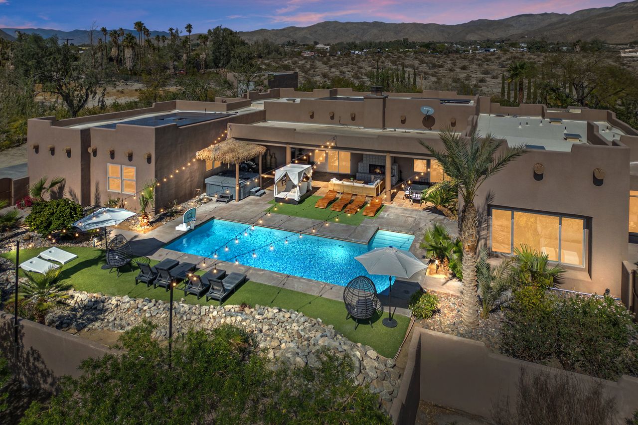 Desert Mountain View Escape