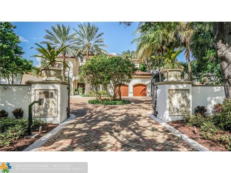 1115 N Rio Vista Blvd