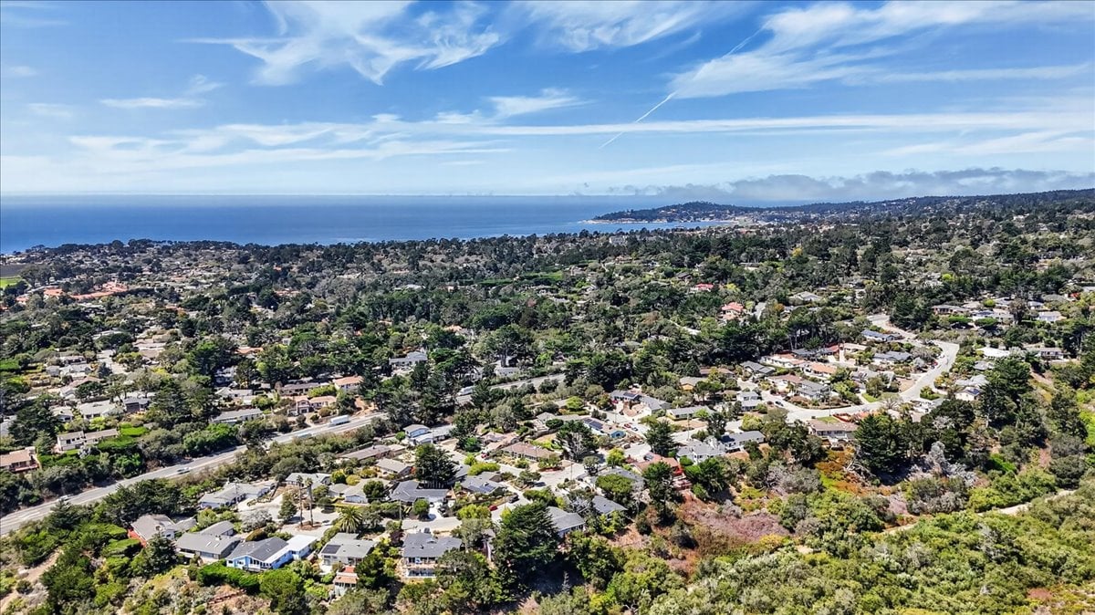 26085 Carmel Hills DR , CARMEL, CA 93923