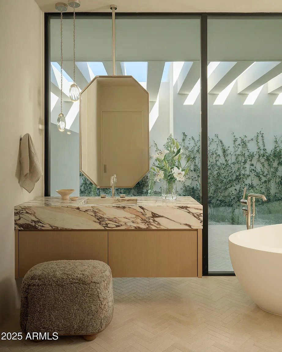 4510 E Maderos Del Cuenta Drive