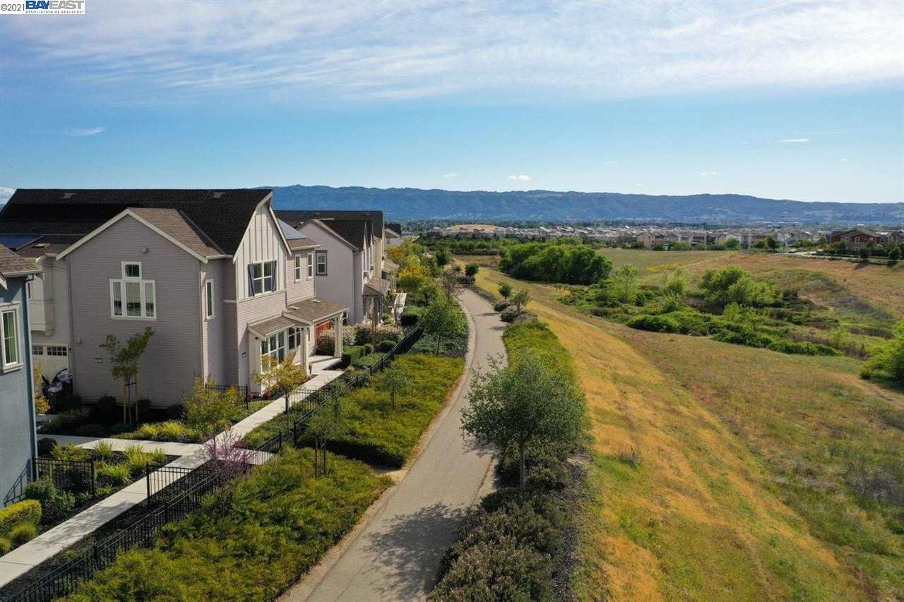 4366 Sunset View Dr