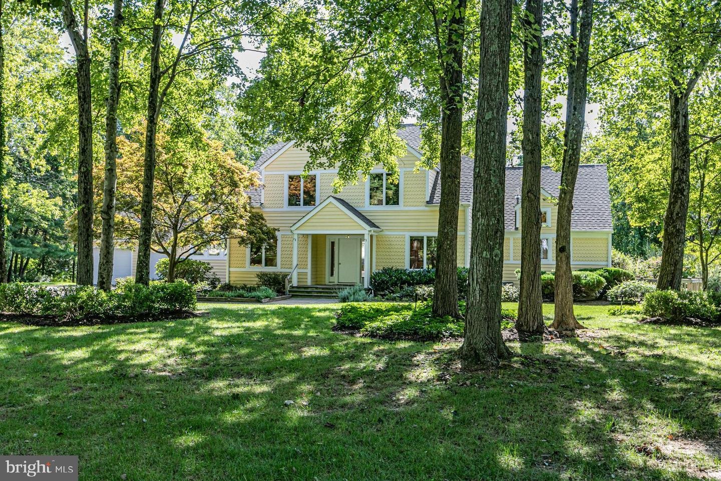 21 Andrews Ln