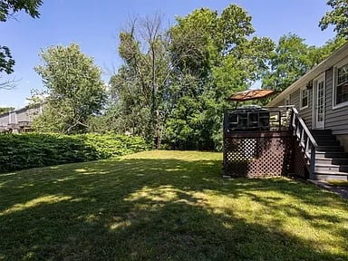 210 Oak St