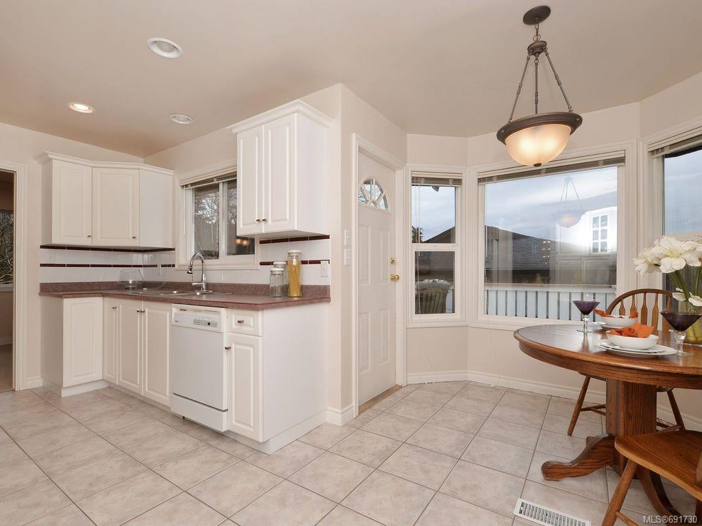 3775 JENNIFER Pl