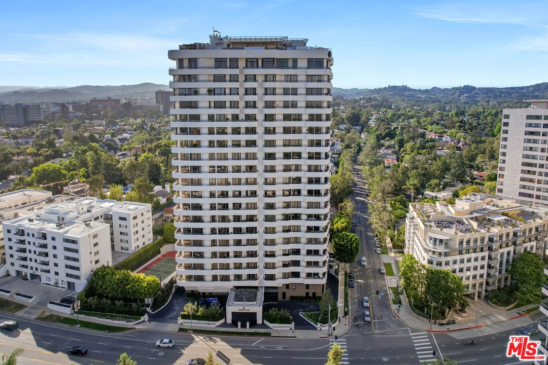 10601 Wilshire Blvd Unit: 20C