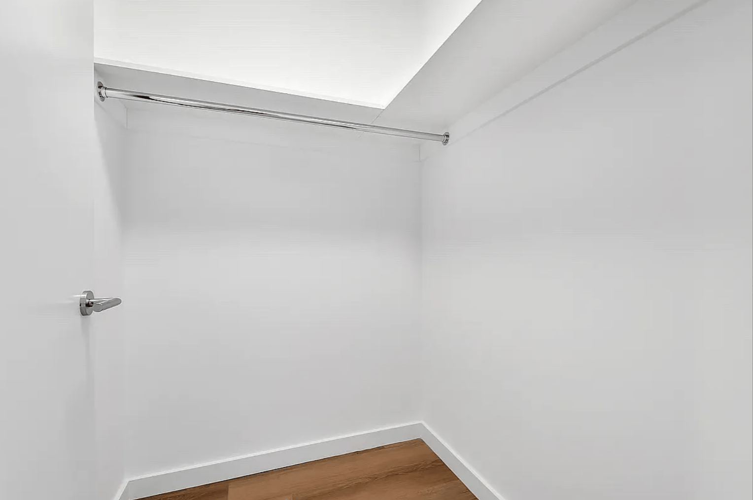 29-17 40th Ave 609
