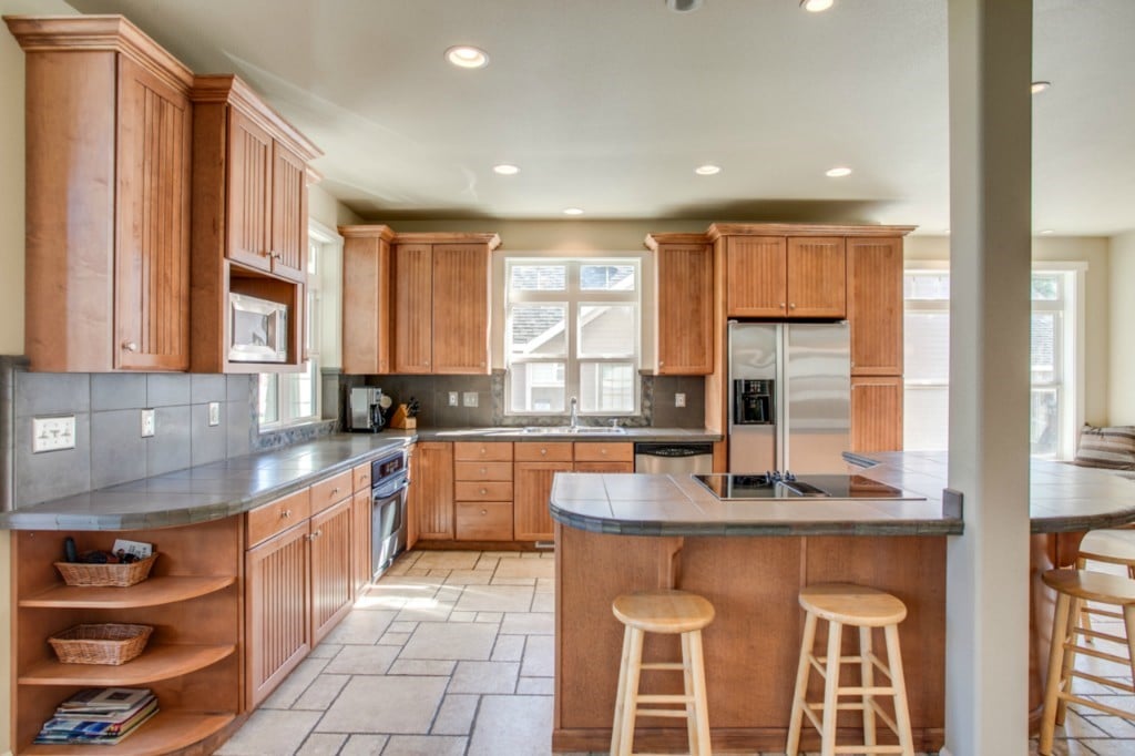 280 Lake Front Rd
