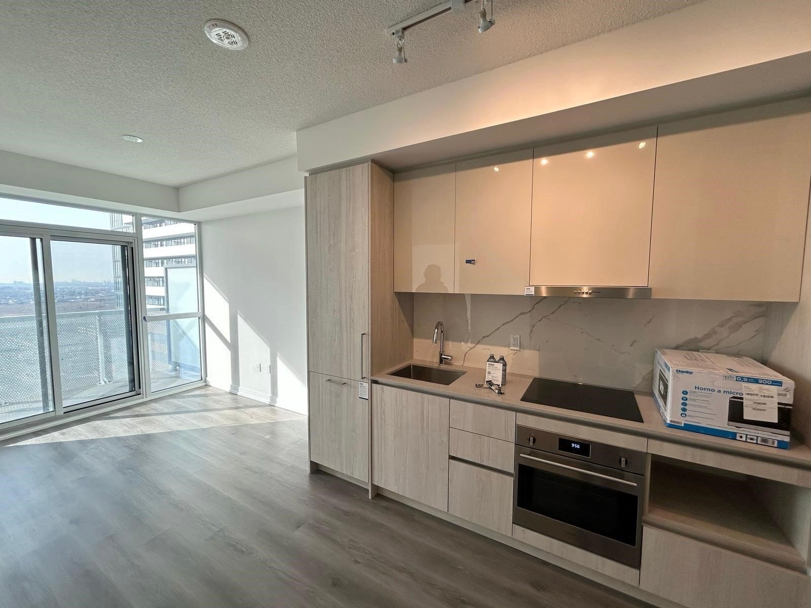 225 Commerce St Unit: 2603