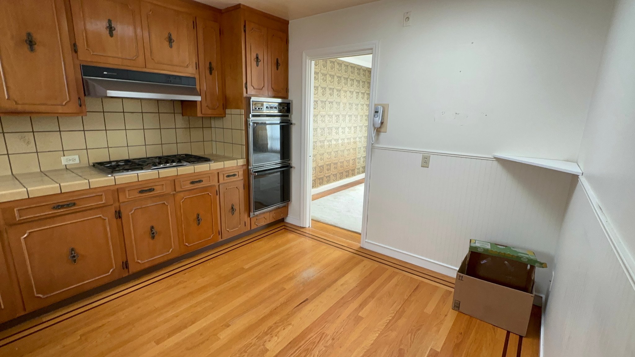2483 37th Avenue · Photo 7