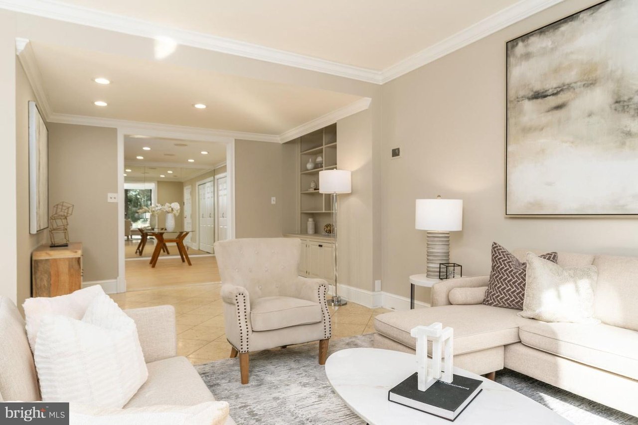 2700 Virginia Ave NW Unit 101/102