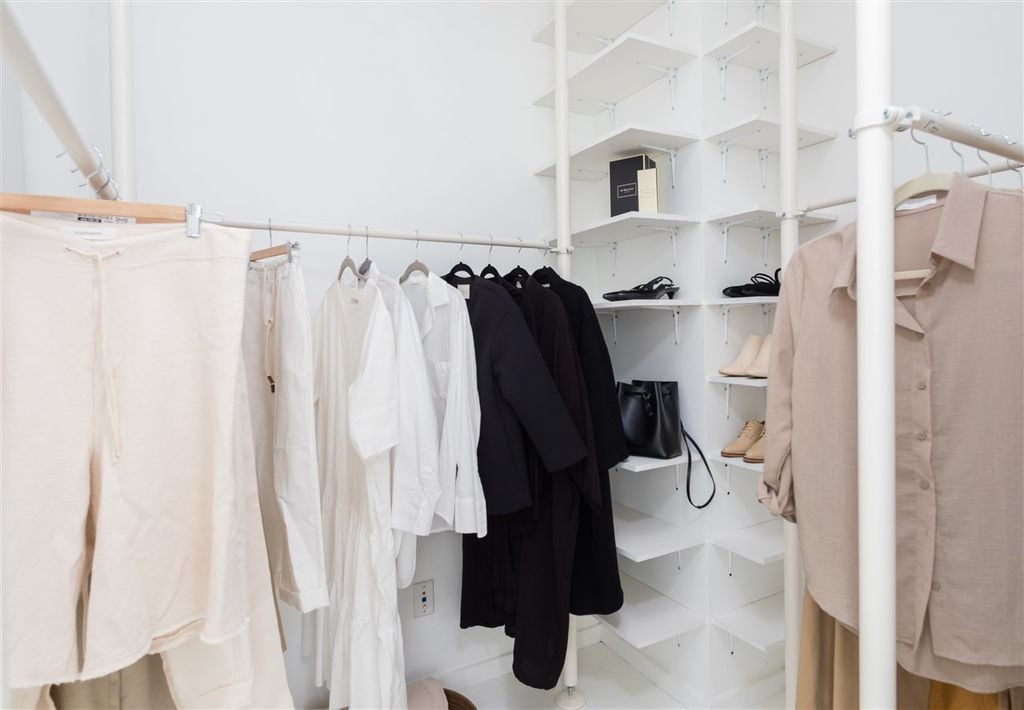 480 Robson St, #1405
