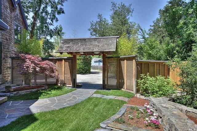 849 G ST
