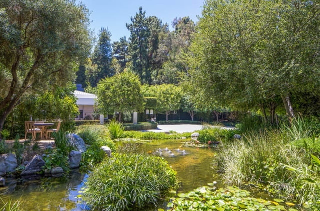 Blissful Manor