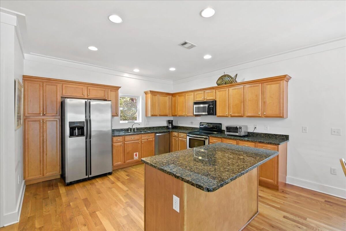 150 Cottage Way # 20