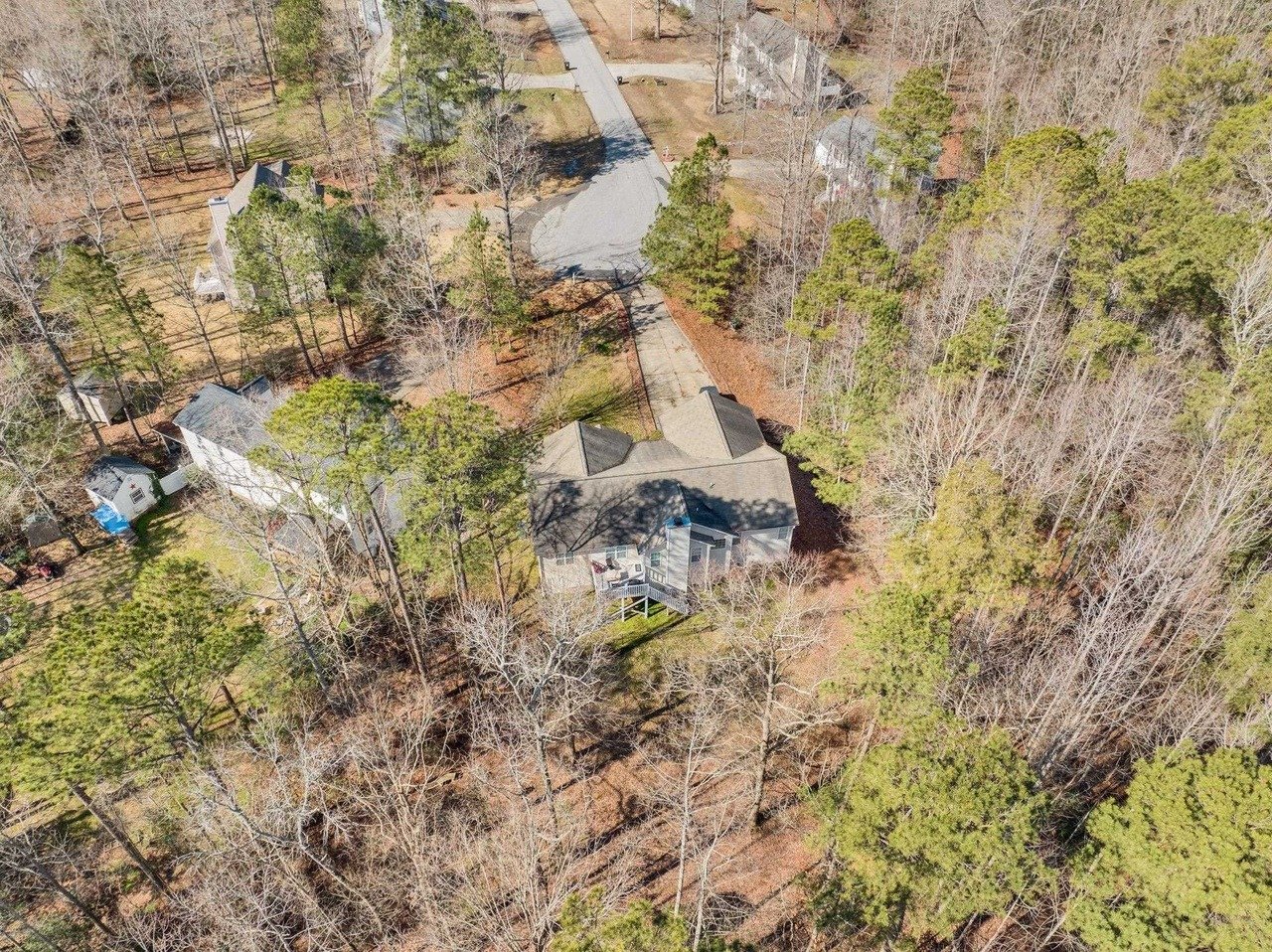 519 Kinsman Ct