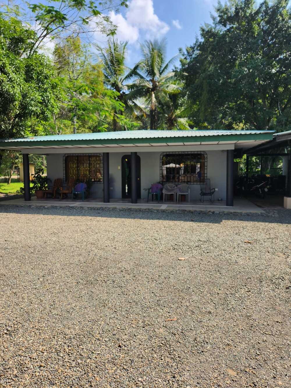 Beach estate with a main house, 3 rentals, and pool