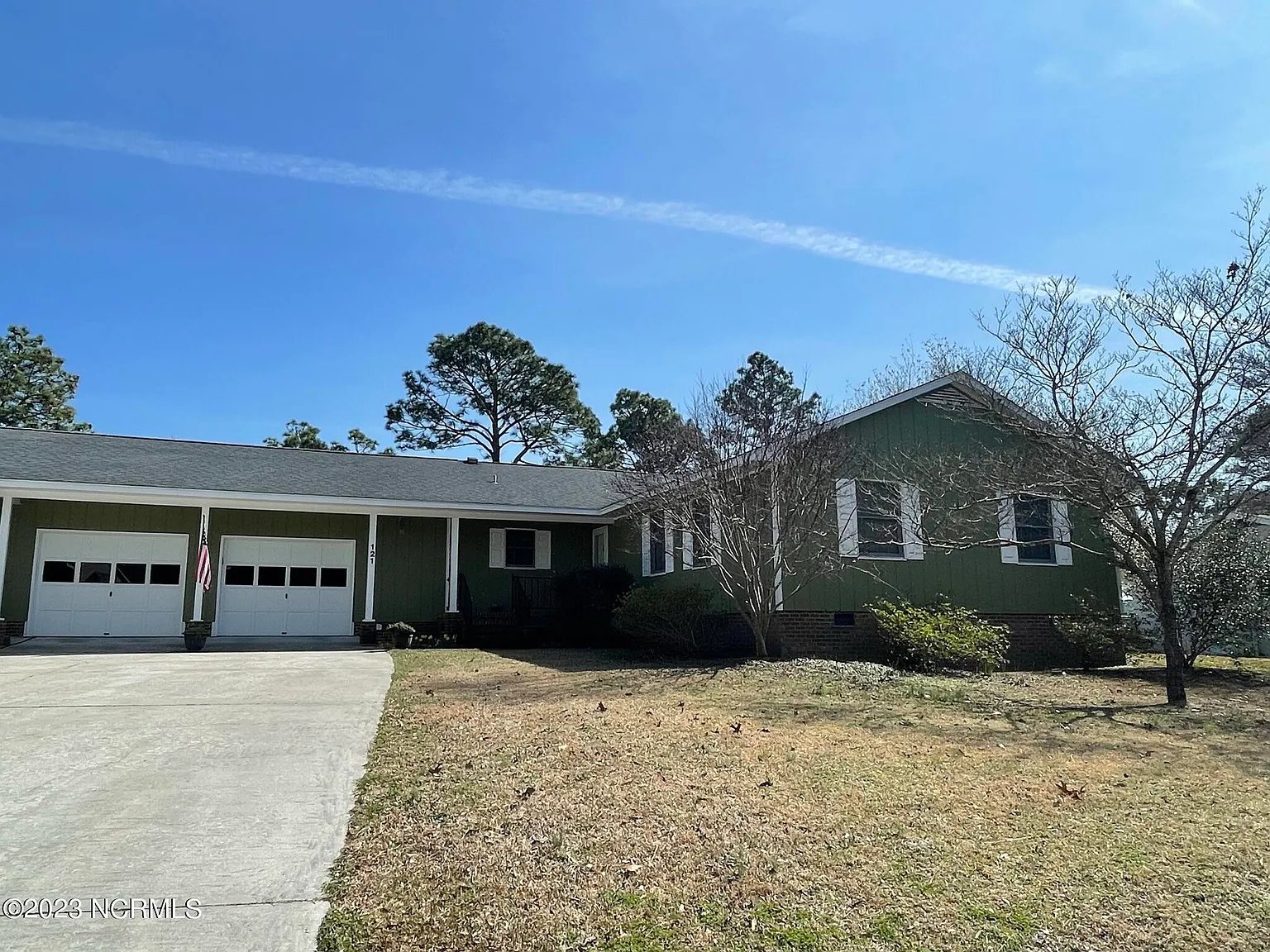 121 Fairway Ln