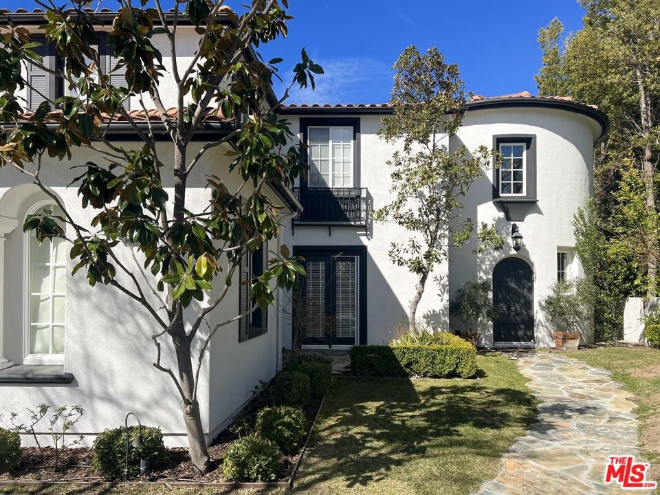 26717 Mont Calabasas Dr