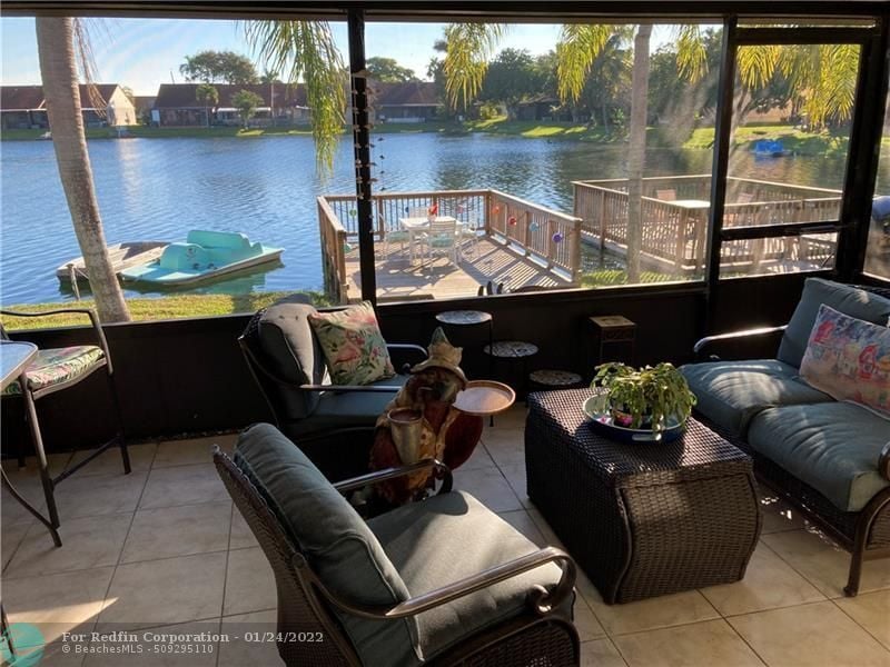 5590 SW 28th Ter